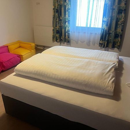Intown Apartment Schmiede 萨尔巴赫 外观 照片