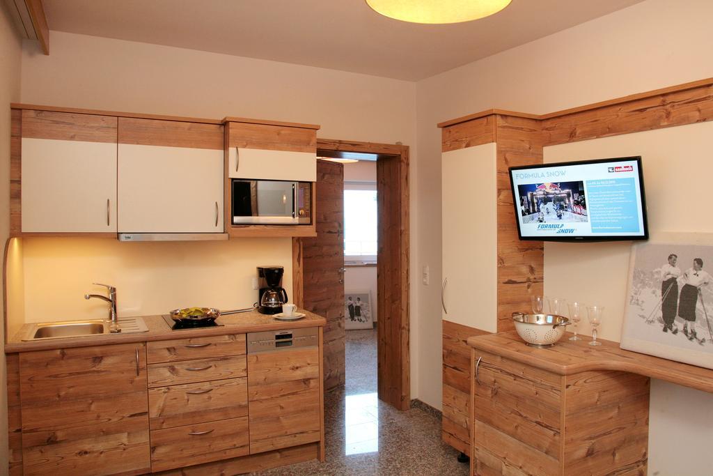 Intown Apartment Schmiede 萨尔巴赫 外观 照片