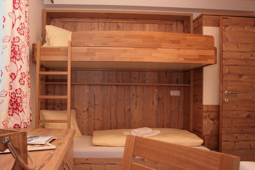 Intown Apartment Schmiede 萨尔巴赫 外观 照片