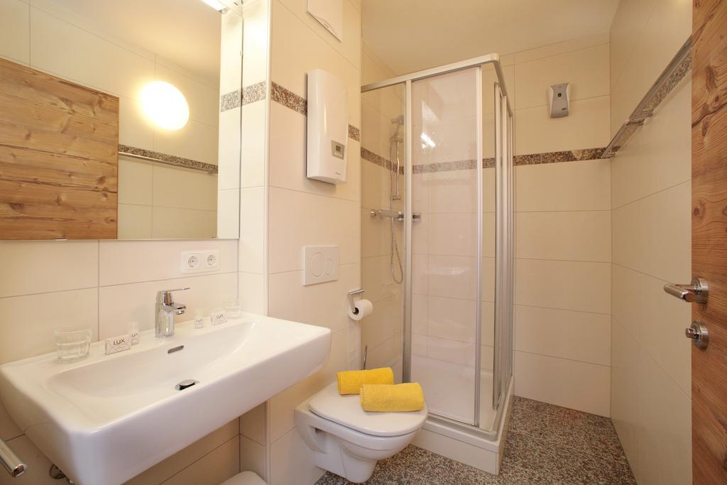 Intown Apartment Schmiede 萨尔巴赫 外观 照片