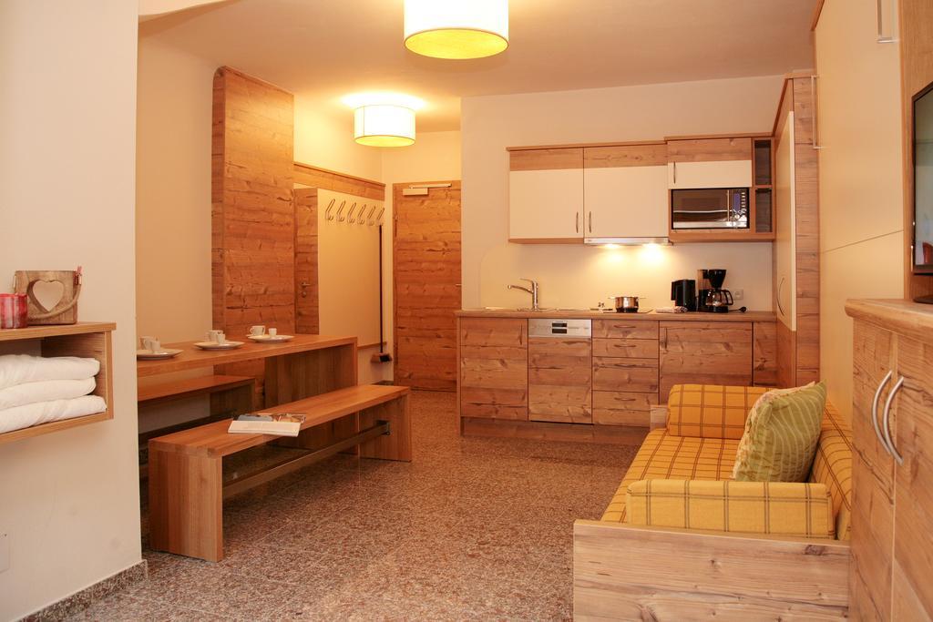 Intown Apartment Schmiede 萨尔巴赫 外观 照片